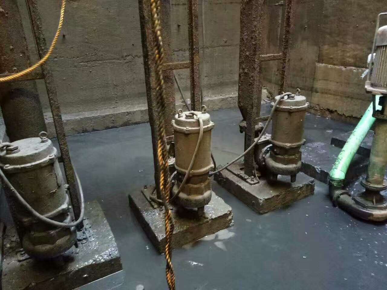 泰来污水池清理